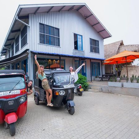Hangover Hostels Елла Екстер'єр фото