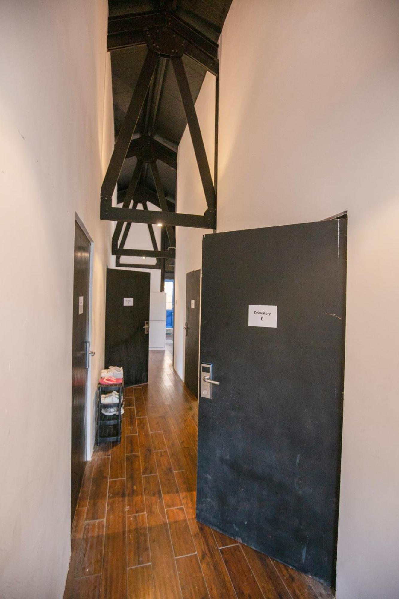 Hangover Hostels Елла Екстер'єр фото